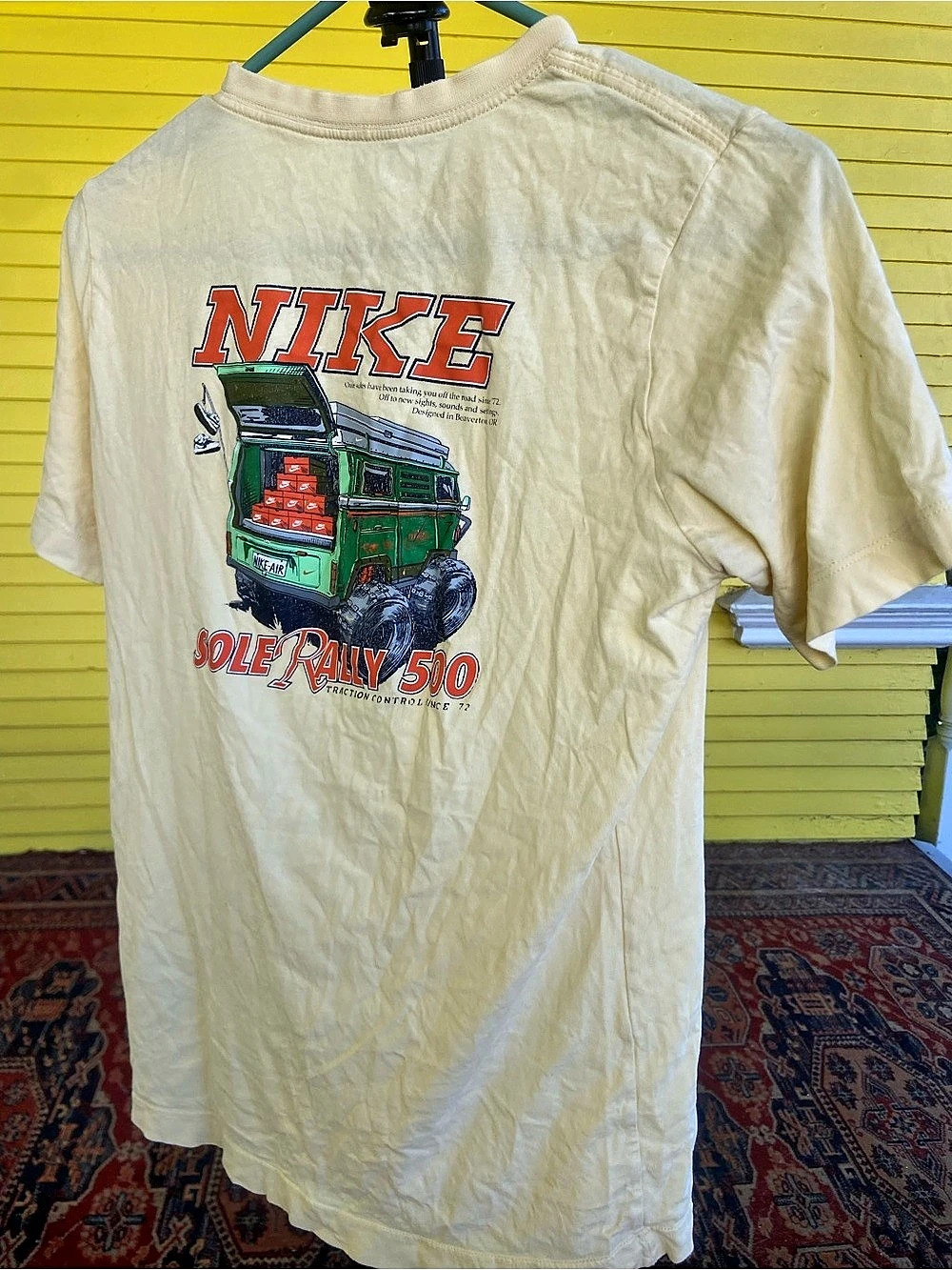Nike Sportswear Sole Rally Graphic T-Shirt, Cream
